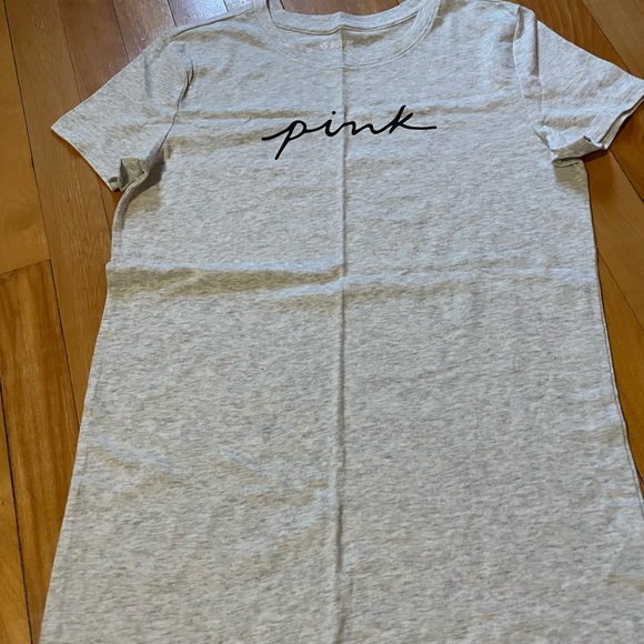 5 US S and US XS shirts from VS pink - Picture 11 of 11